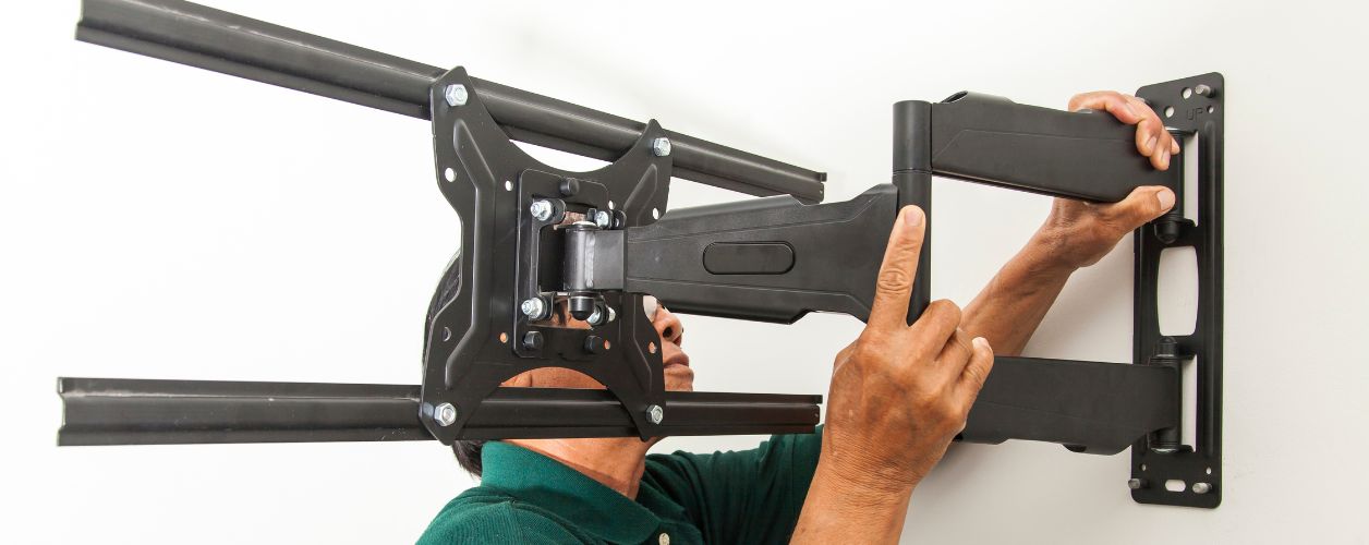 Step-by-step Guide to Wall-mounting Your TV